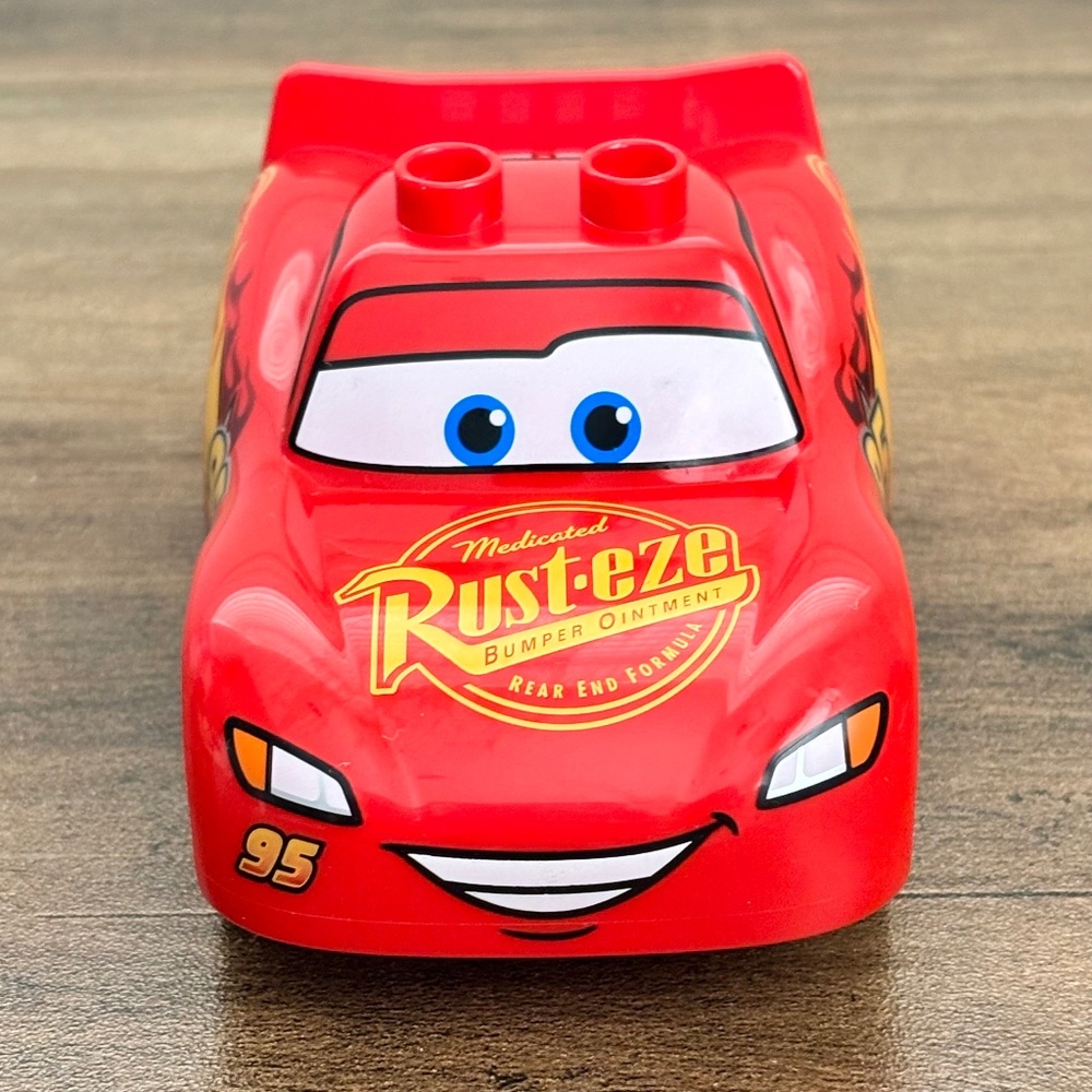 DISNEY Pixar Lego Duplo LIGHTNING MCQUEEN Red Toy #95 Cars Movie 10996 2012 EUC